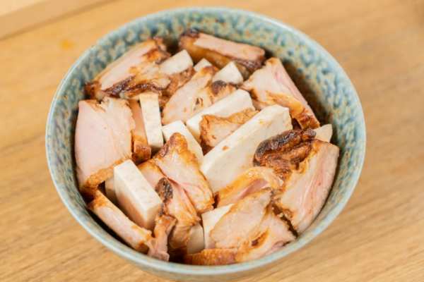 過節餐桌必備的這道硬菜，研究了超省心的新做法，學會特有排面