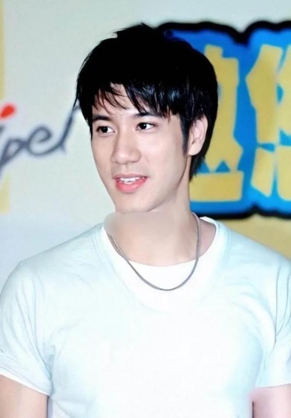 燃燃燃!王力宏暗黑愛情36計!前妻李靚蕾怒懟By2 燃燃燃!王力宏暗黑愛情36計!前妻李靚蕾怒懟By2