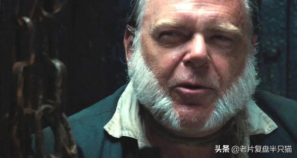 用&OpenCurlyDoubleQuote;人物傳記&rdquo;的方式開啟《加勒比海盜》，電影終於看明白了