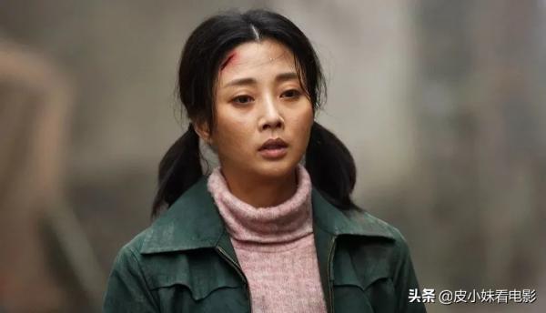 殷桃：軍藝校花也自卑？三奪“視後”大滿貫，離異後41歲仍單身