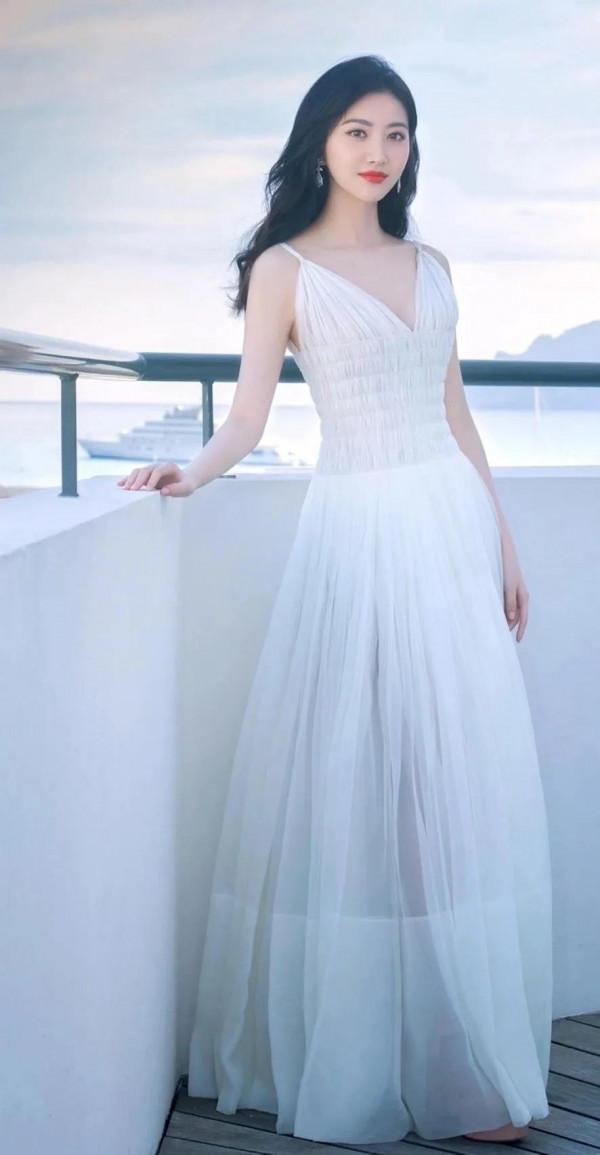 著名演員景甜，真的很甜，美麗大方