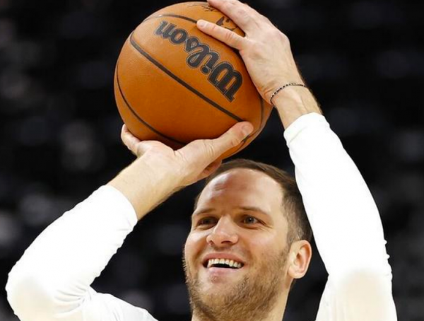 杜蘭特喬治布克全都吐槽!手感下降真不是規則改變,而是球的原因 杜蘭特喬治布克全都吐槽!手感下降真不是規則改變,而是球的原因