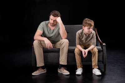 50歲的父親給兒子打電話兒子為何不敢接,原生家庭的痛苦,誰懂? 50歲的父親給兒子打電話兒子為何不敢接,原生家庭的痛苦,誰懂?