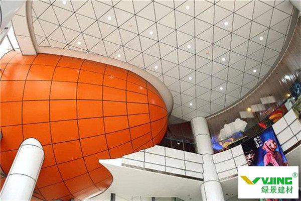 雙曲鋁單板的介紹