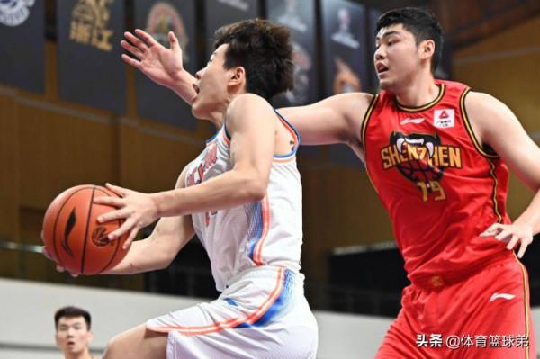 楊鳴這次要翻，不僅遼寧的七連勝懸了，他們還將被深圳逆襲