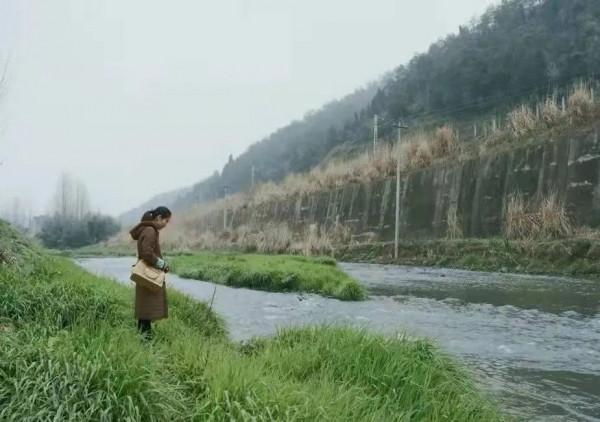 相依為命的弟弟竟是親兒子？她可真敢演