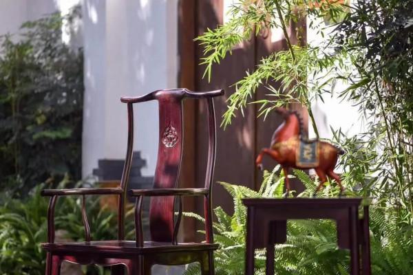 印度小葉紫檀（檀香紫檀）四出頭官帽椅