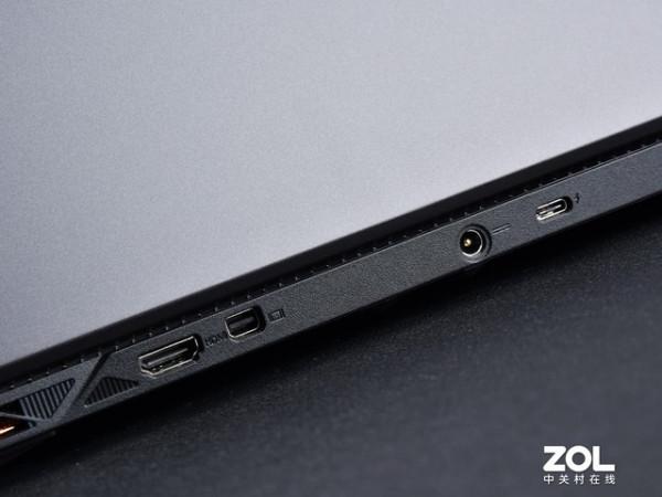 筆記本的超跑設計 可算是讓機械師黑幽靈給玩明白了