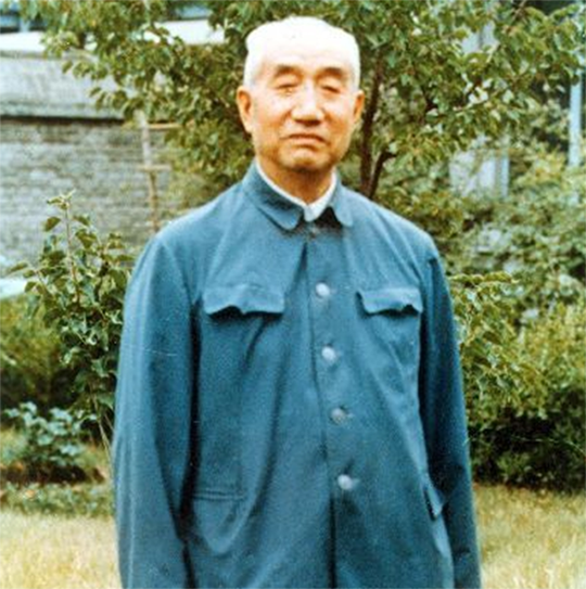 1942年,毛主席給劉少奇的絕密電報,特意叮囑:無須向任何人提及 1942年,毛主席給劉少奇的絕密電報,特意叮囑:無須向任何人提及