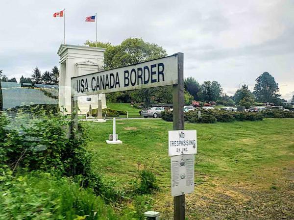 外國小哥拒絕給FBI當線人，從此被親友當空氣，生活成了無形地獄