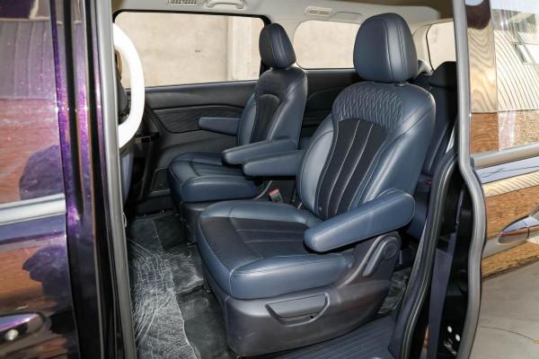 續航401KM，軸距超2米8，自主純電MPV，帶你看長安歐尚科尚EV