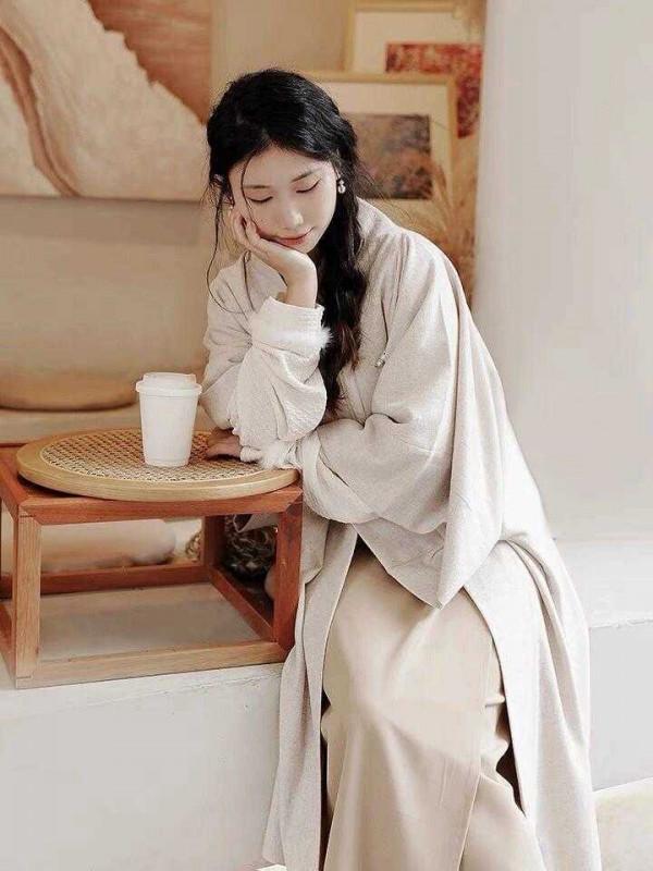 漢服元素衣服“火”了,穿上讓你提升氣質又溫婉,美出了新高度 漢服元素衣服“火”了,穿上讓你提升氣質又溫婉,美出了新高度