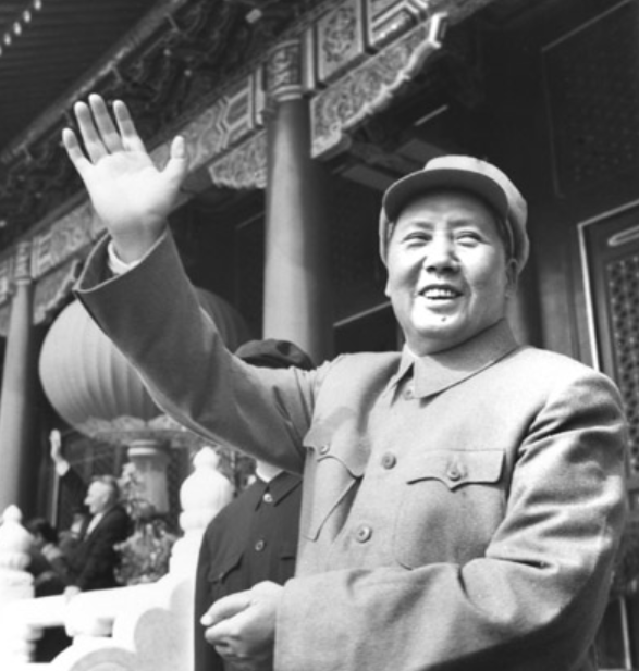 毛澤東訪問江西,劉俊秀兒子看出端倪:爸爸換褲子準是毛主席來了 毛澤東訪問江西,劉俊秀兒子看出端倪:爸爸換褲子準是毛主席來了