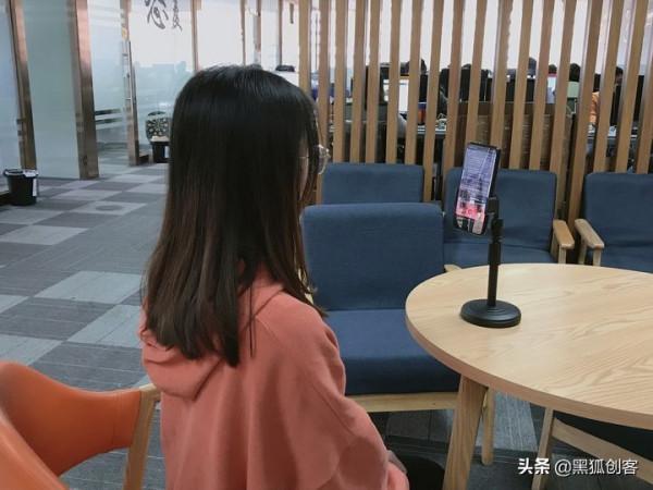 拍影片用專業AI手機提詞器!不僅實用,而且提詞功能還免費 拍影片用專業AI手機提詞器!不僅實用,而且提詞功能還免費