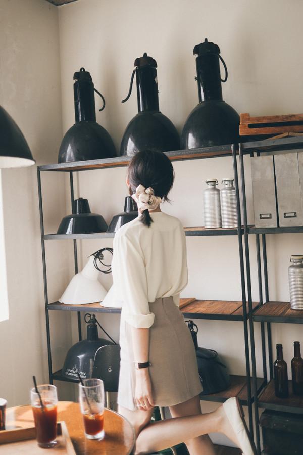 秋天即要滿足通勤,又不失女人味,一件好搭的雪紡襯衫真的是絕了 秋天即要滿足通勤,又不失女人味,一件好搭的雪紡襯衫真的是絕了