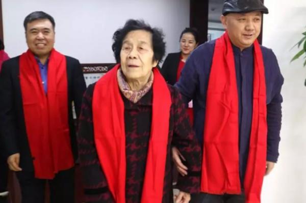 朱琦去世10天后，88歲的朱德才被告知，他哽咽道：你們這樣不對