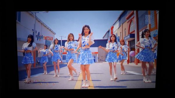 用萬元投影儀和男朋友一起看8K，太爽了