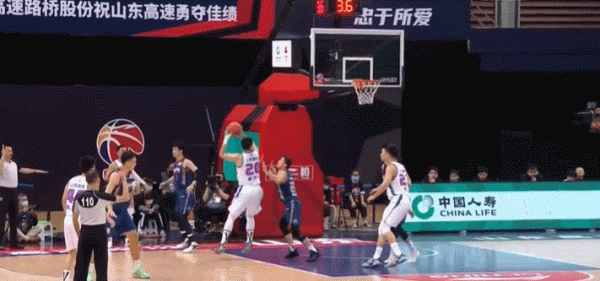 常規賽-陶漢林31+9高詩巖24+8+10 山東輕取同曦實現賽季雙殺