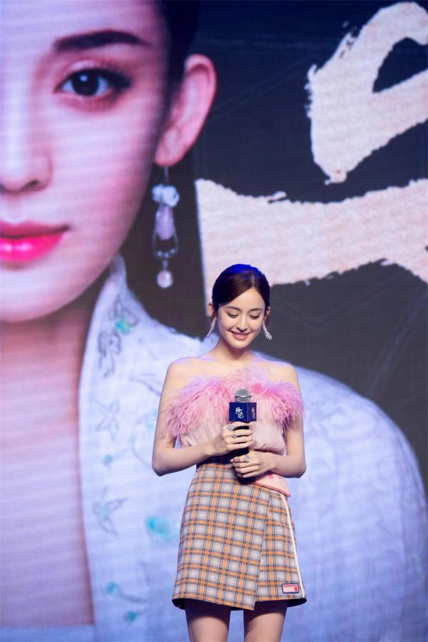 古力娜扎,美到心發慌 古力娜扎,美到心發慌