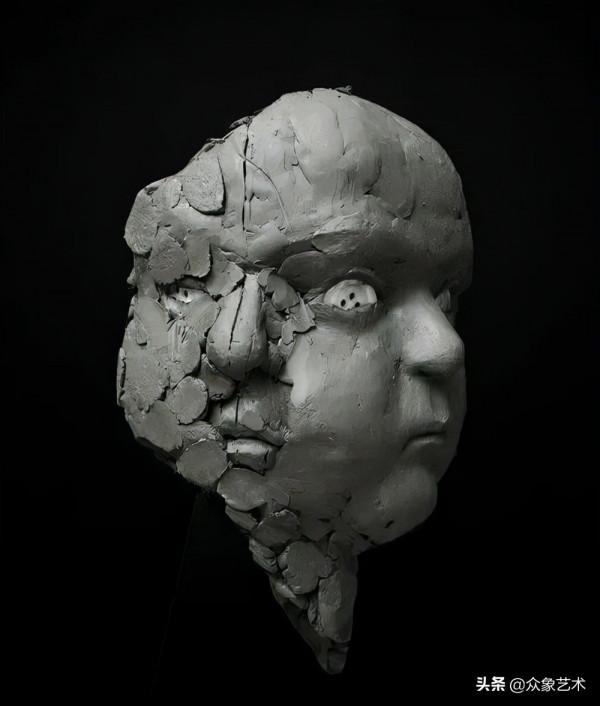 Ange Schmiert | 深邃而又魔幻