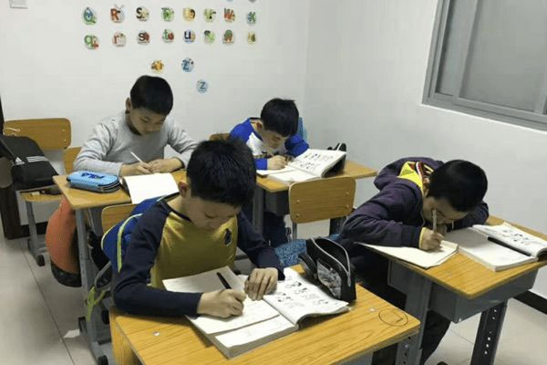 補習班涼涼後，“地下輔導”可行嗎？“一對一”的好日子也要到頭