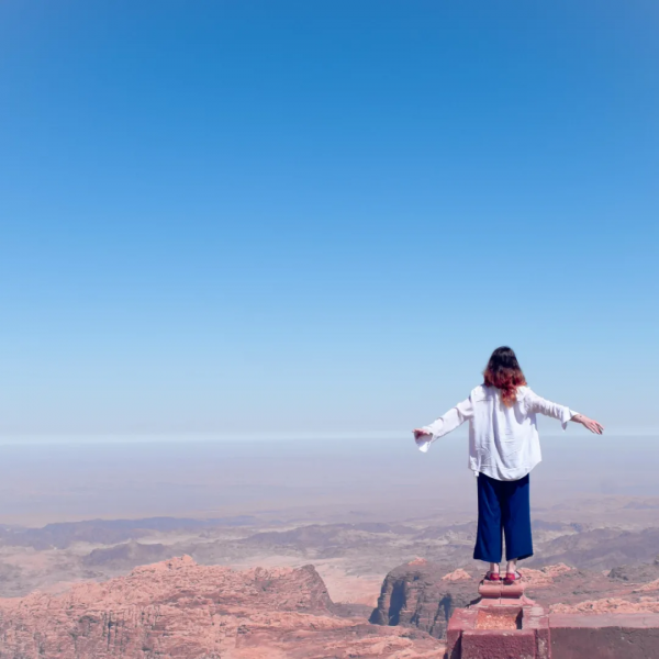 改變世界，不如改變自己