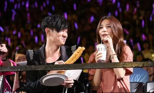 林俊杰又有大新聞了，花123000美元買下虛擬房產入駐元宇宙