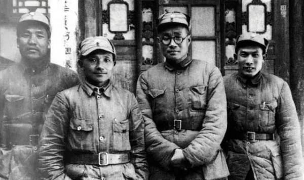 第二野戰軍，除了劉鄧以外，還有九位是國人皆知的大人物