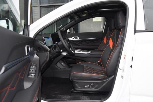 1&period;5T哈弗神獸，13萬起步，顏值和科技配置不錯，年輕人入手合適嗎