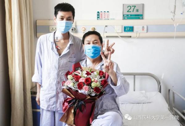 父親捐肝救子!山西醫科大學第一醫院完成我省首例活體肝移植 父親捐肝救子!山西醫科大學第一醫院完成我省首例活體肝移植