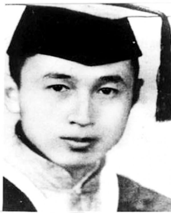 錢學森和楊振寧誰的貢獻大?哪個是你更喜歡的的科學家? 錢學森和楊振寧誰的貢獻大?哪個是你更喜歡的的科學家?