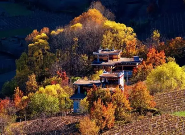 值得一去的11個古鎮，秋天風景宜人，美如畫卷！你最喜歡哪一個？