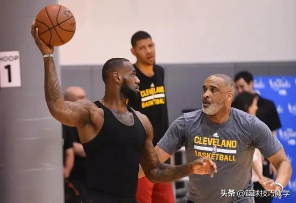 網友痛批戴維斯不參加訓練！濃眉，究竟怎麼了？