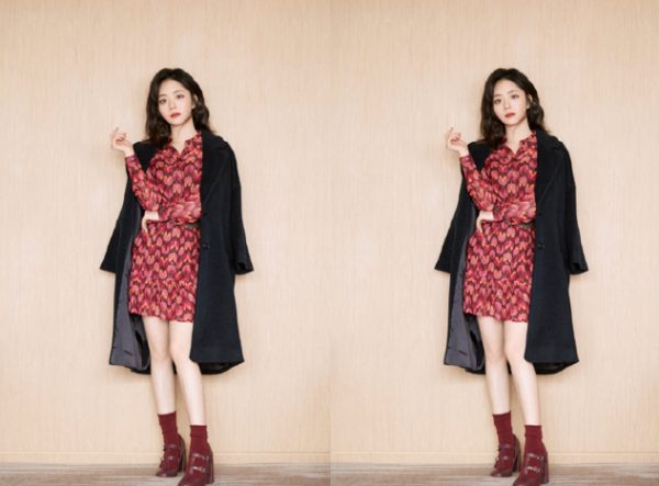 譚松韻“娃娃臉”佔盡優勢,30多也不老,穿紅色印花裙還像小姑娘 譚松韻“娃娃臉”佔盡優勢,30多也不老,穿紅色印花裙還像小姑娘