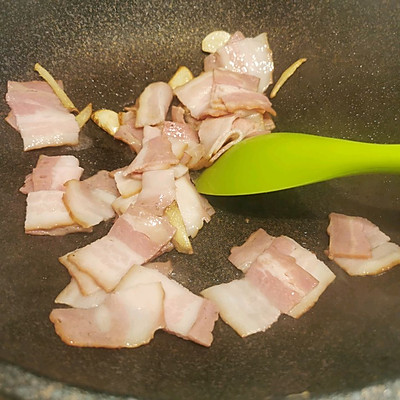 蝦仁培根焗飯這麼做特別好吃，吃一週都不會膩