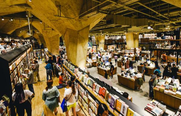 鄭若麟談《醜陋的中國人》：年輕時我也愛讀，直到開始在西方生活