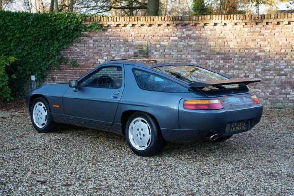 賓士公司曾擁有的保時捷跑車！1989年的精美保時捷928 S4