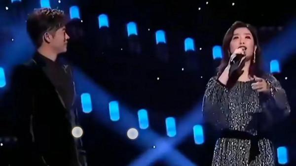 草根出身,經過努力拼搏,如今成家立業 草根出身,經過努力拼搏,如今成家立業