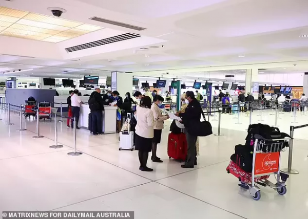 首架免隔離航班抵達澳洲! 中國航空公司機票大幅降價, 入境新規公佈 首架免隔離航班抵達澳洲! 中國航空公司機票大幅降價, 入境新規公佈