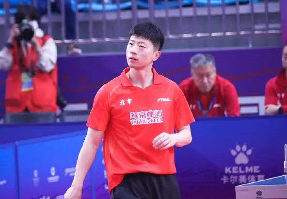 男團侯英超發力勝趙子豪陝西掀翻上屆冠軍上海 馬龍率北京隊進四強 男團侯英超發力勝趙子豪陝西掀翻上屆冠軍上海 馬龍率北京隊進四強