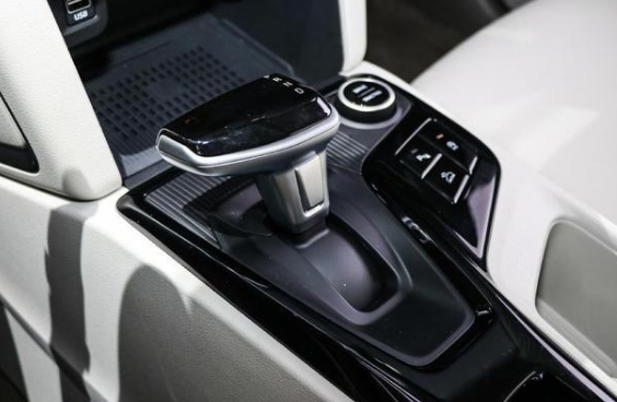 15萬級SUV推薦，哈弗H6領銜，最後一款“買發動機送車”