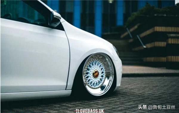 「轂銳馳」金色BBS讓大眾高爾夫的改裝簡約而不簡單