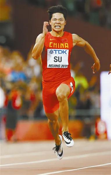 百米跑進十秒大關的運動員