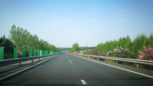 最美的高速路，鶴大高速，可以讓心情飛起來