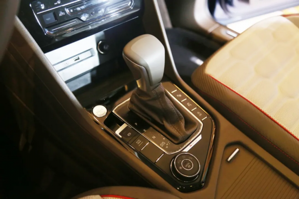 打了10來年依舊沒分勝負，超大空間VS省心省油，合資神車怎麼選？