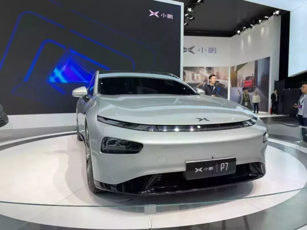 戴姆勒與比亞迪籤協議、國軒高科收穫鐵鋰大單、小鵬引入中航鋰電 戴姆勒與比亞迪籤協議、國軒高科收穫鐵鋰大單、小鵬引入中航鋰電