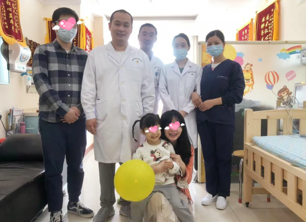 4歲娃17顆蛀牙!來這兒不哭不鬧,補完牙還背起了詩 4歲娃17顆蛀牙!來這兒不哭不鬧,補完牙還背起了詩