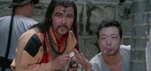 2014年,午馬去世,成龍洪金寶為其抬棺,女殭屍苦戀他15年而不得 2014年,午馬去世,成龍洪金寶為其抬棺,女殭屍苦戀他15年而不得