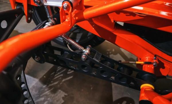 暴走日產皮卡，移植本田CBR摩托發動機