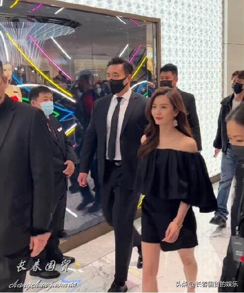 34歲劉詩詩無修生圖曝光，氣場十足顏值驚豔網友